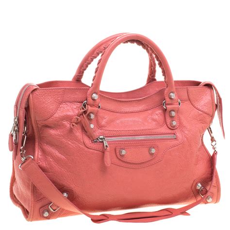 how to know a fake balenciaga bag